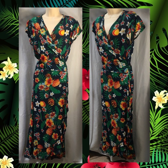 Floral wrap dress for those spring and summer days - Picture 4 of 7